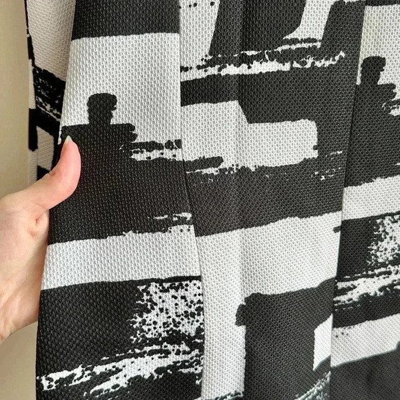 GUMP'S Black and White Abstract Long Jacket, Brush Strokes Jacket, Size Small - Picture 16 of 16